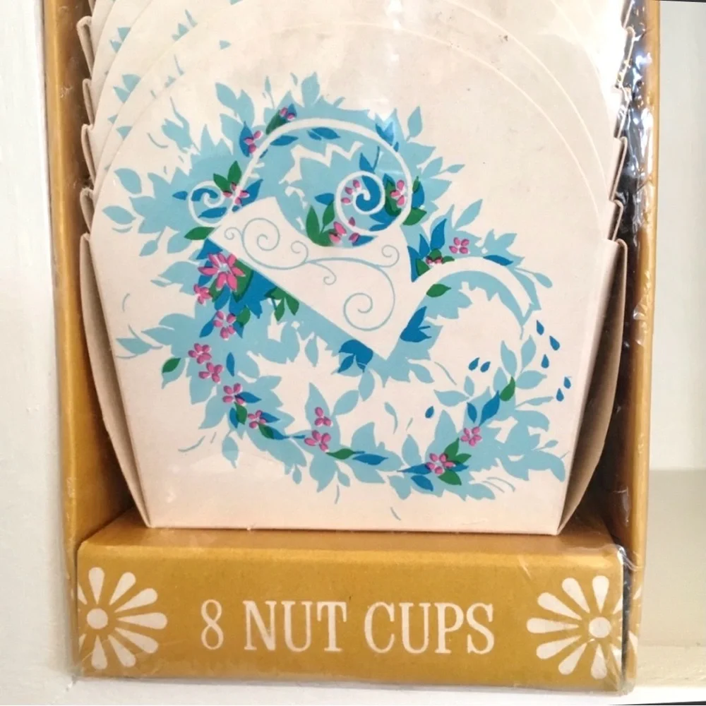 Vintage 1960s American Greetings Floral artwork paper nut cups